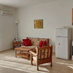  Apartment Giannos